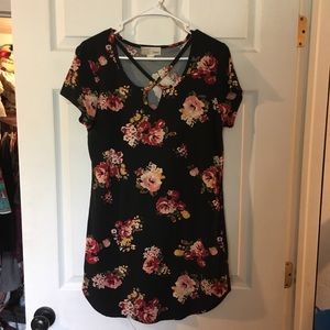 6 FOR $25 Super cute spring/ summer dress